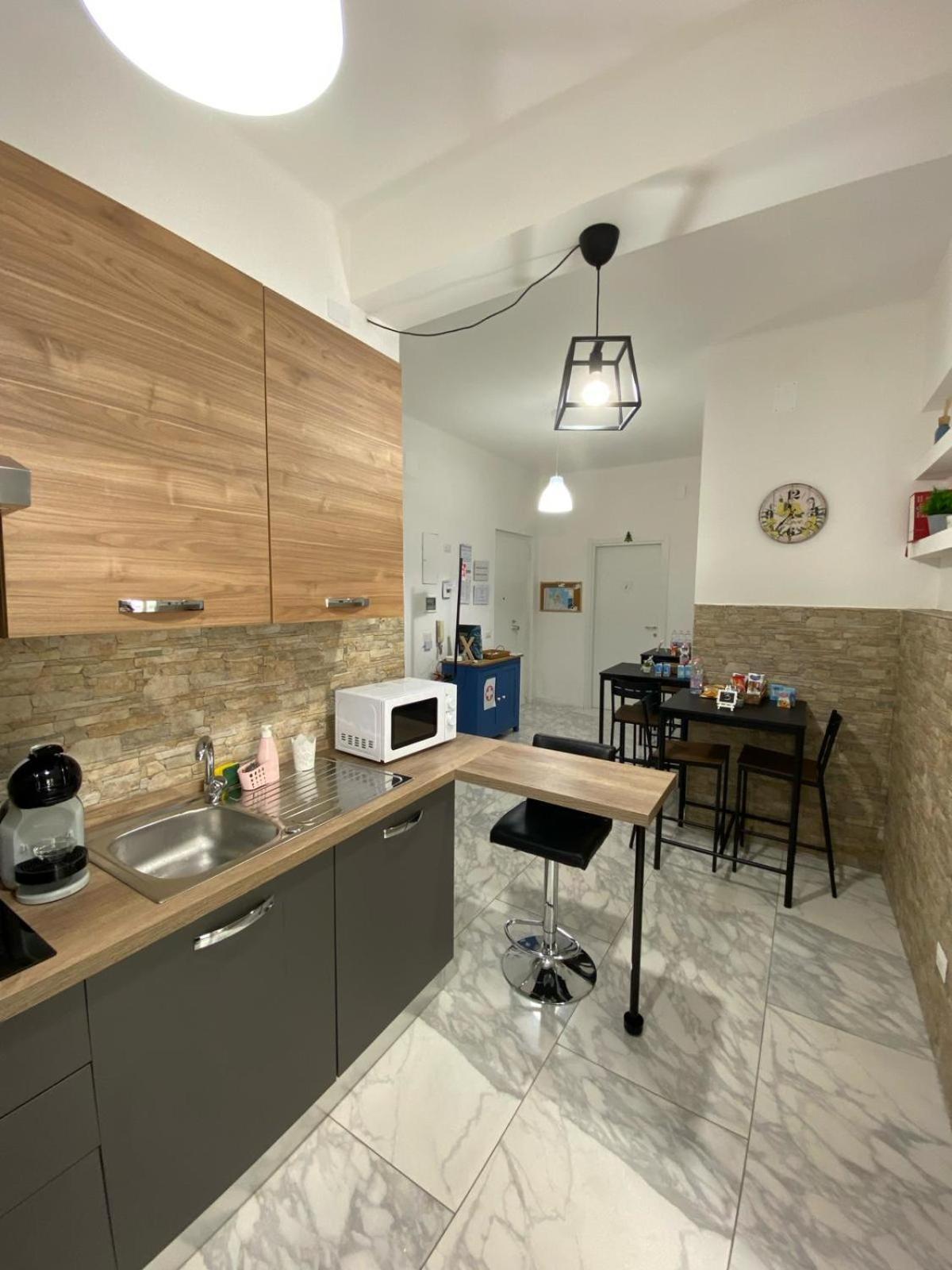 Ennio Rooms Bari Exterior photo